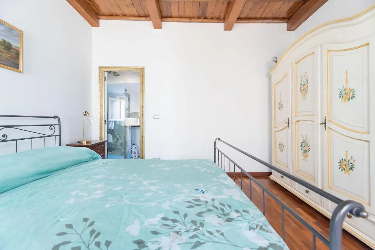 Apartment Bijoux Mario De Fiori Stayinrome